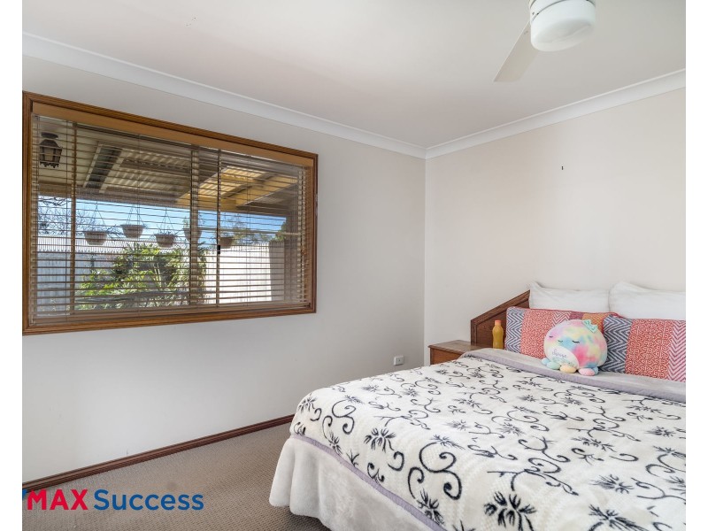 2/416 West Street, Kearneys Spring QLD 4350
