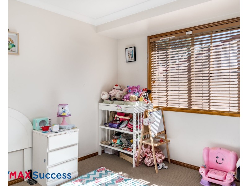 2/416 West Street, Kearneys Spring QLD 4350