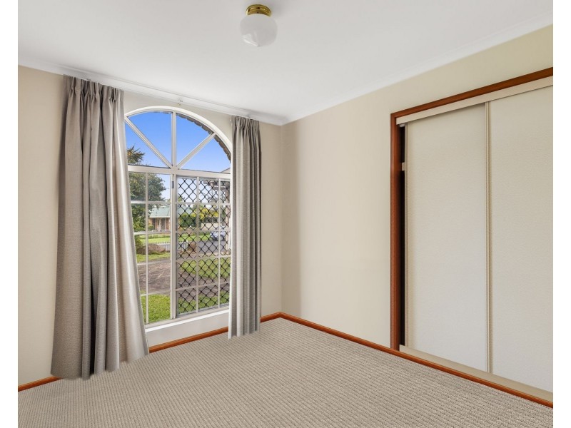 26 Bouganvillea Drive, Middle Ridge QLD 4350