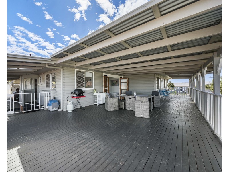 156 Hogg Street, Wilsonton QLD 4350