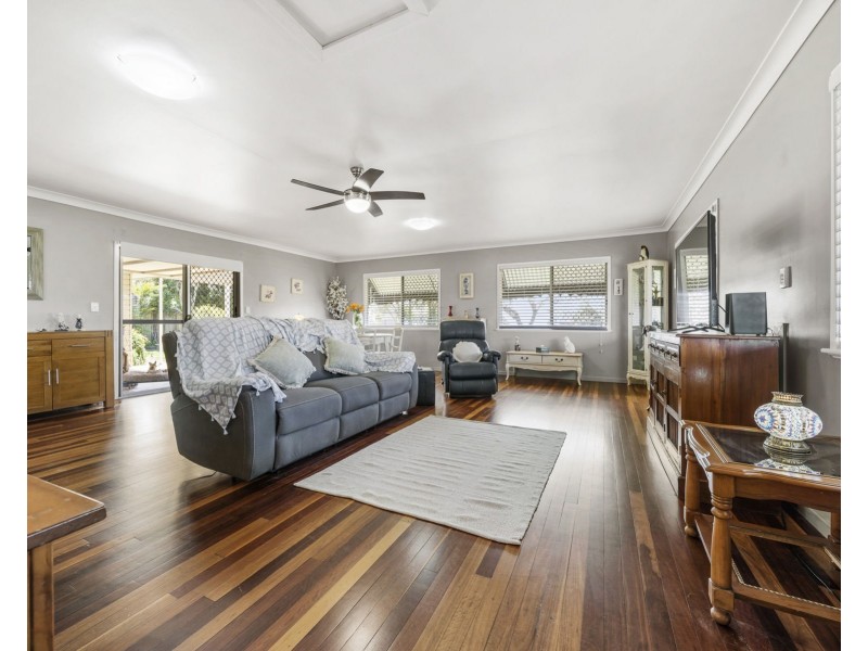 156 Hogg Street, Wilsonton QLD 4350