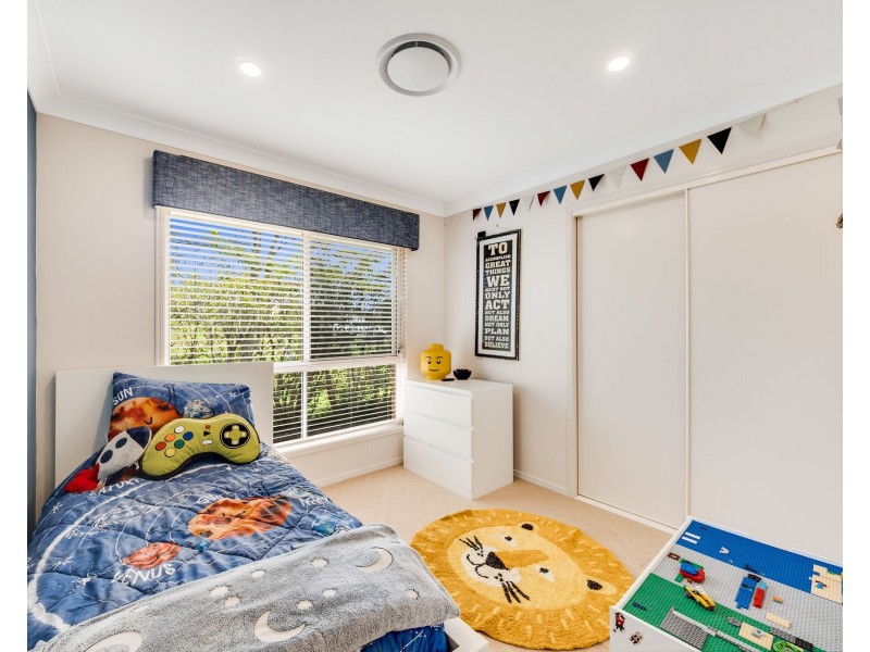 6 Donaghy Court, Highfields QLD 4352