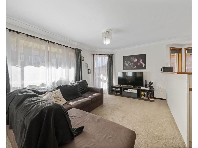 2/484-486 West Street, Kearneys Spring QLD 4350
