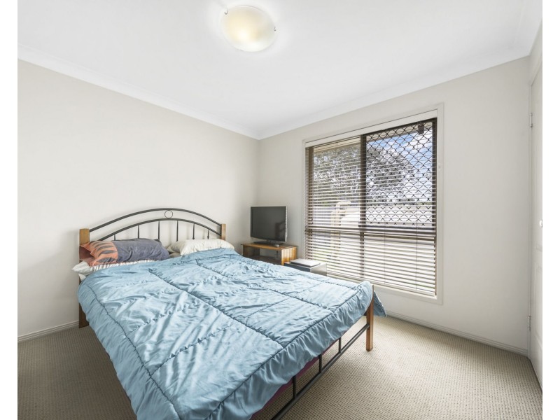 33 Sunset Drive, Glenvale QLD 4350