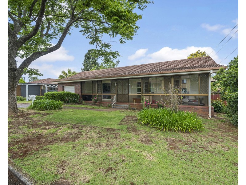 4 Clewley Crescent, Rangeville QLD 4350