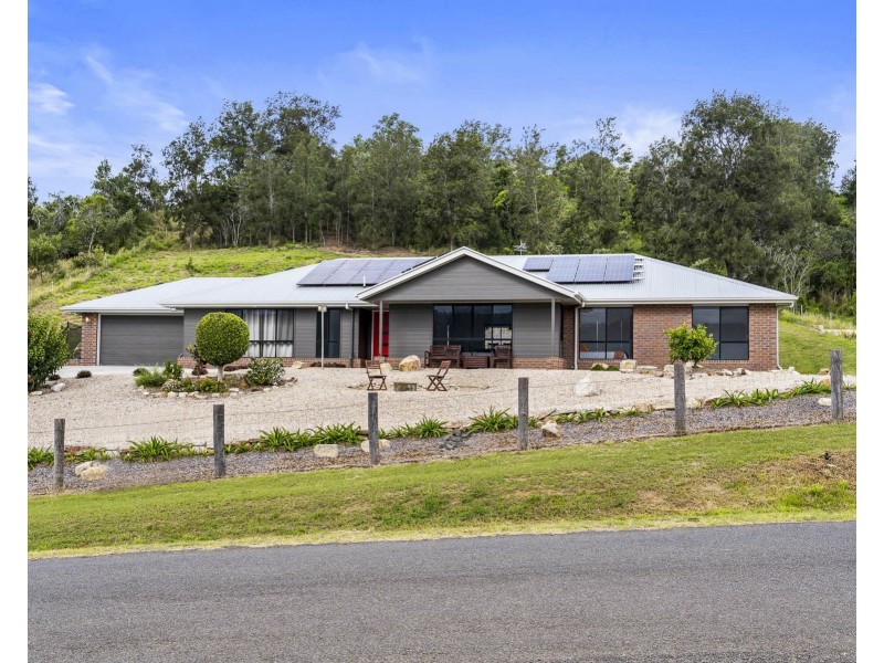 11 Skyline Drive, Withcott QLD 4352