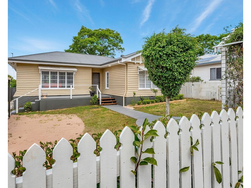 20 Leichhardt Street, Centenary Heights QLD 4350