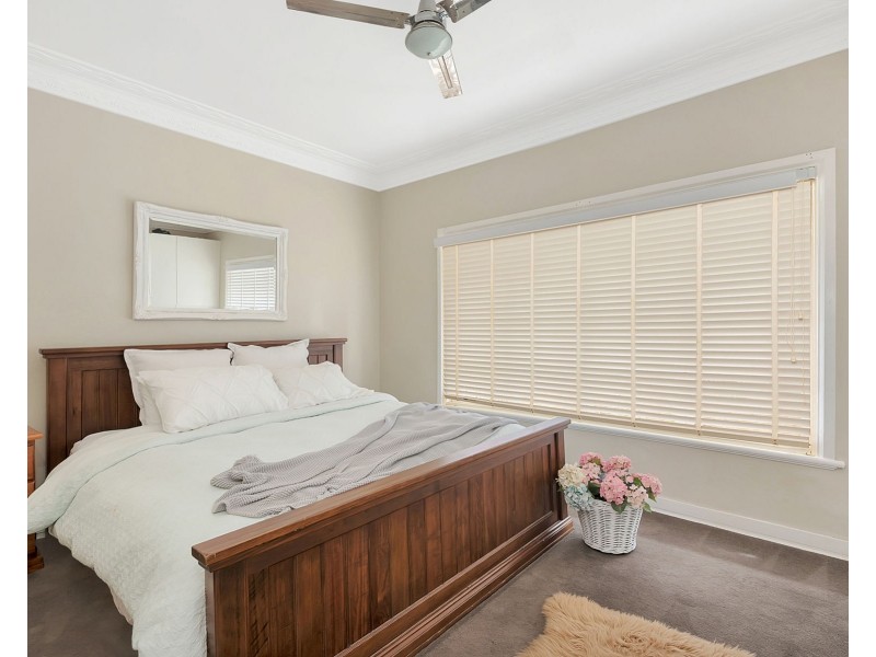 20 Leichhardt Street, Centenary Heights QLD 4350