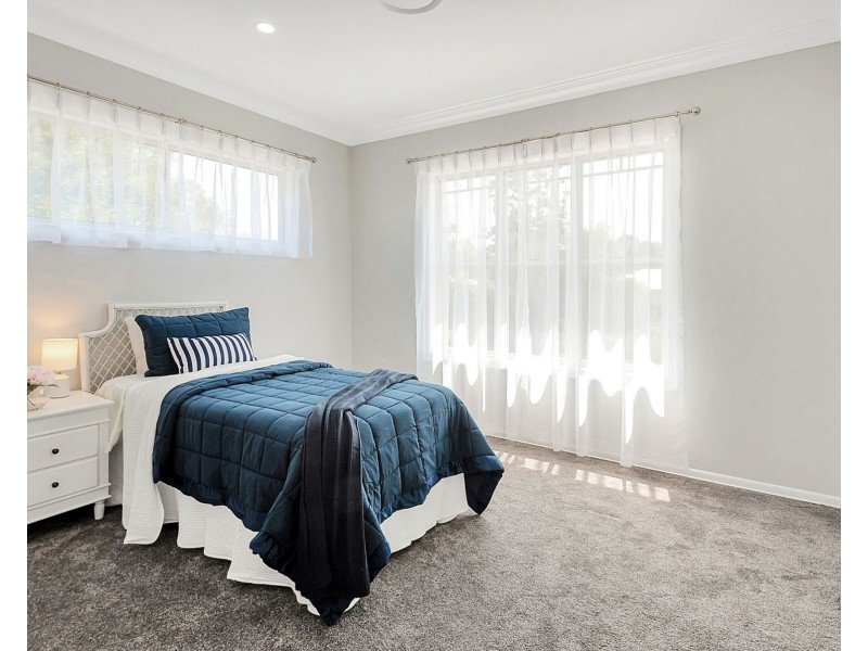 87A Mackenzie Street, Mount Lofty QLD 4350