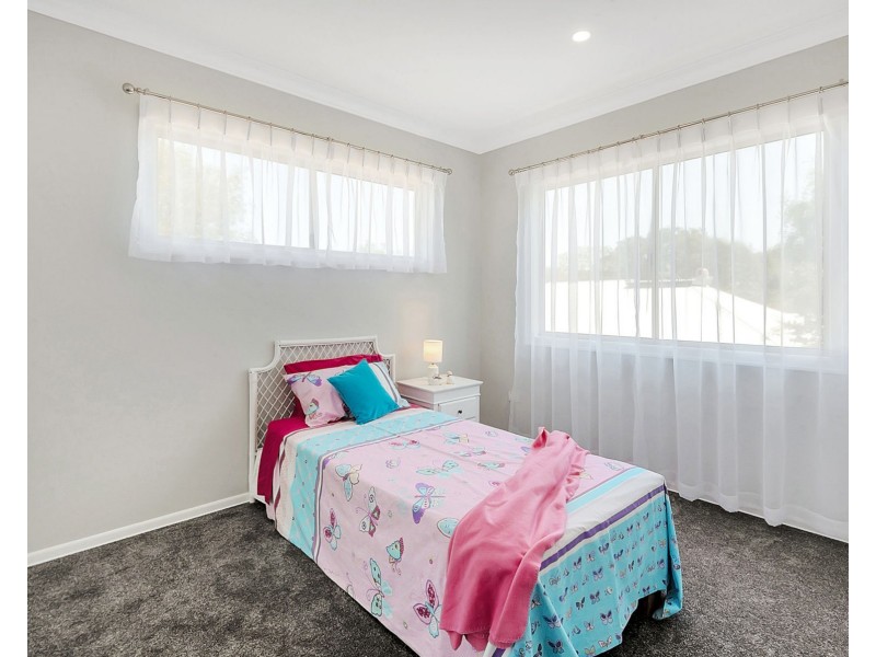 87A Mackenzie Street, Mount Lofty QLD 4350