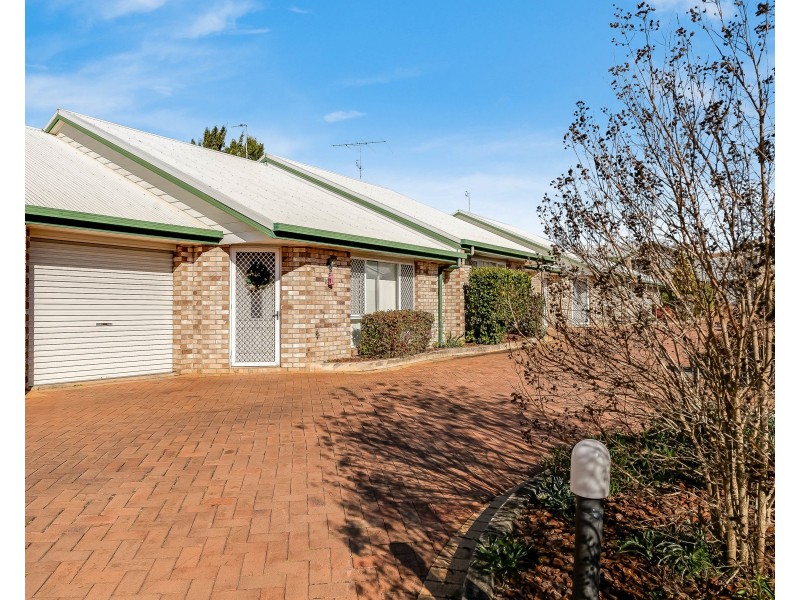 16/19A Gladstone Street, Newtown QLD 4350