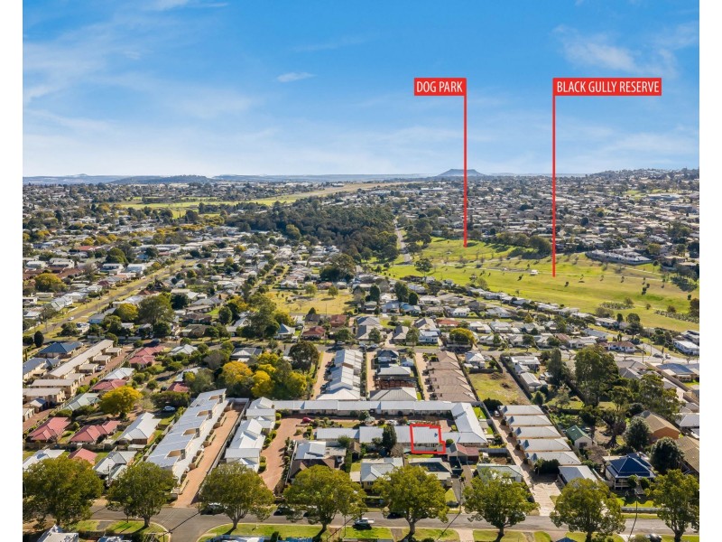16/19A Gladstone Street, Newtown QLD 4350