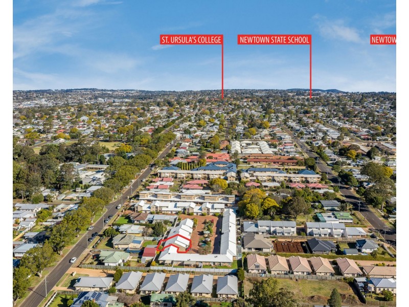 16/19A Gladstone Street, Newtown QLD 4350