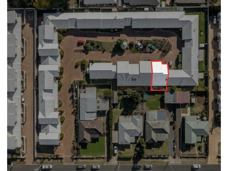 16/19A Gladstone Street, Newtown QLD 4350