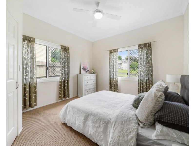 27 Perry Street, Harlaxton QLD 4350