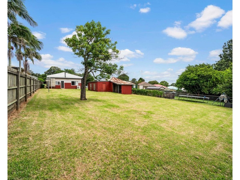 27 Perry Street, Harlaxton QLD 4350