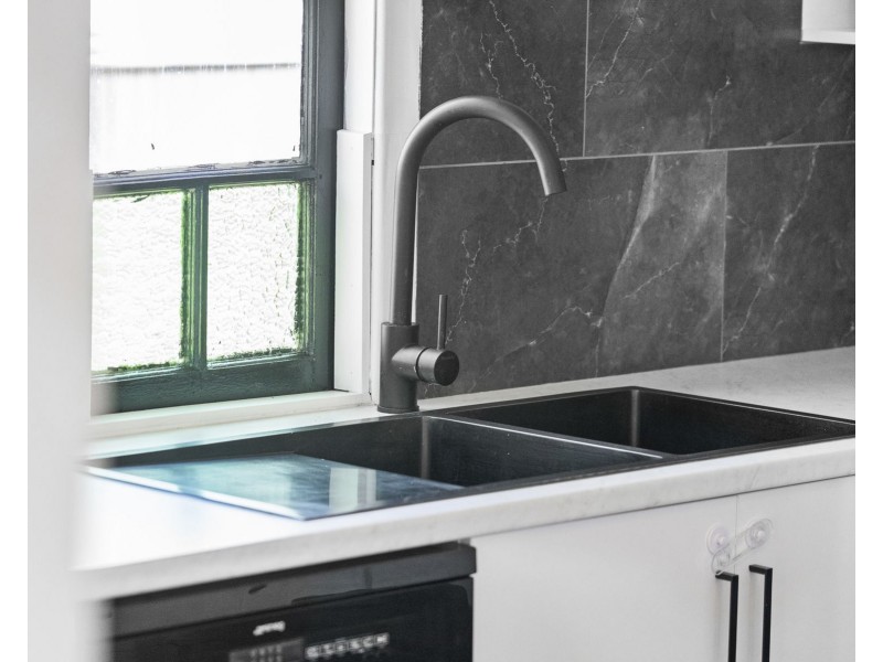 2 Gauntlet Street, North Toowoomba QLD 4350