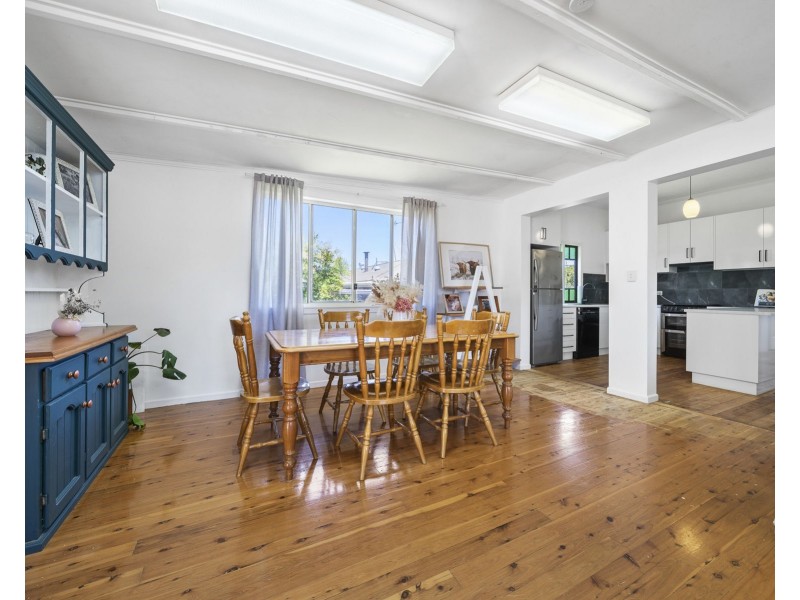 2 Gauntlet Street, North Toowoomba QLD 4350