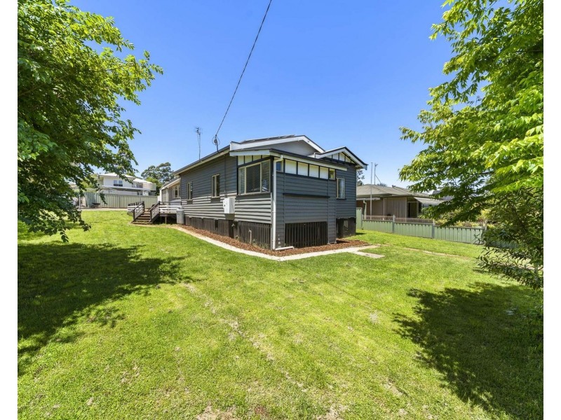 2 Gauntlet Street, North Toowoomba QLD 4350
