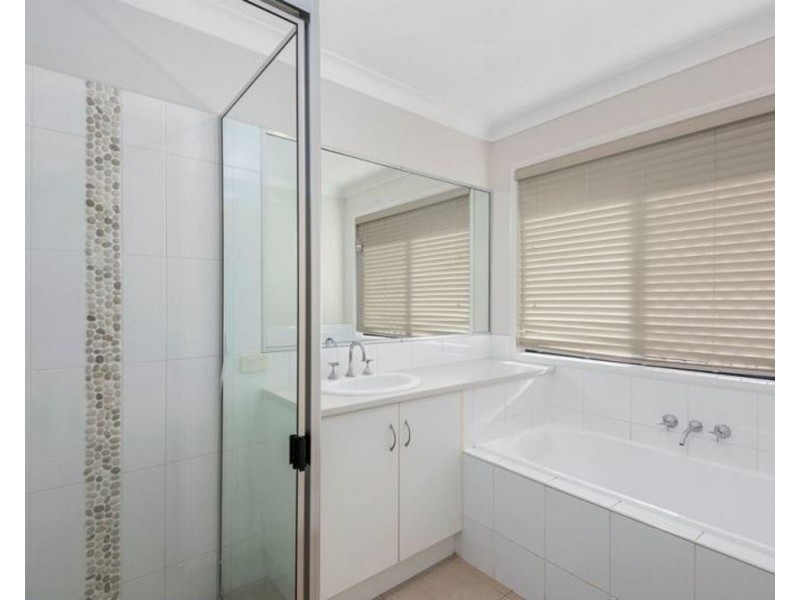 7 Coolana Court, Harristown QLD 4350