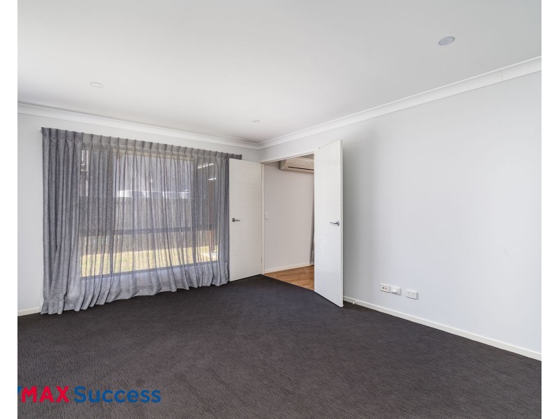 15 Entabeni Drive, Kearneys Spring QLD 4350