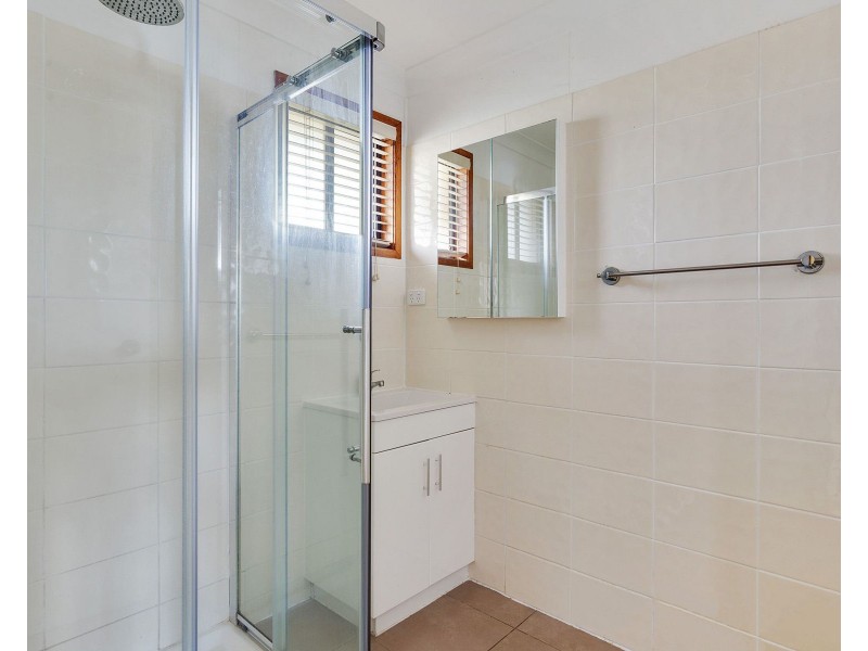 3/7 Damian Crescent, Kearneys Spring QLD 4350