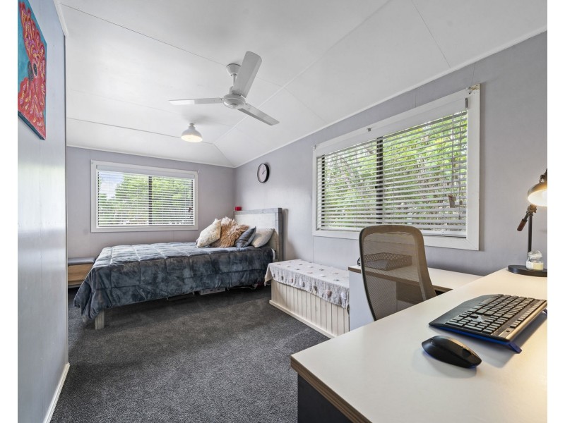27 Hartwig Street, Goombungee QLD 4354