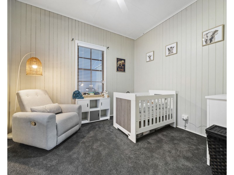 27 Hartwig Street, Goombungee QLD 4354
