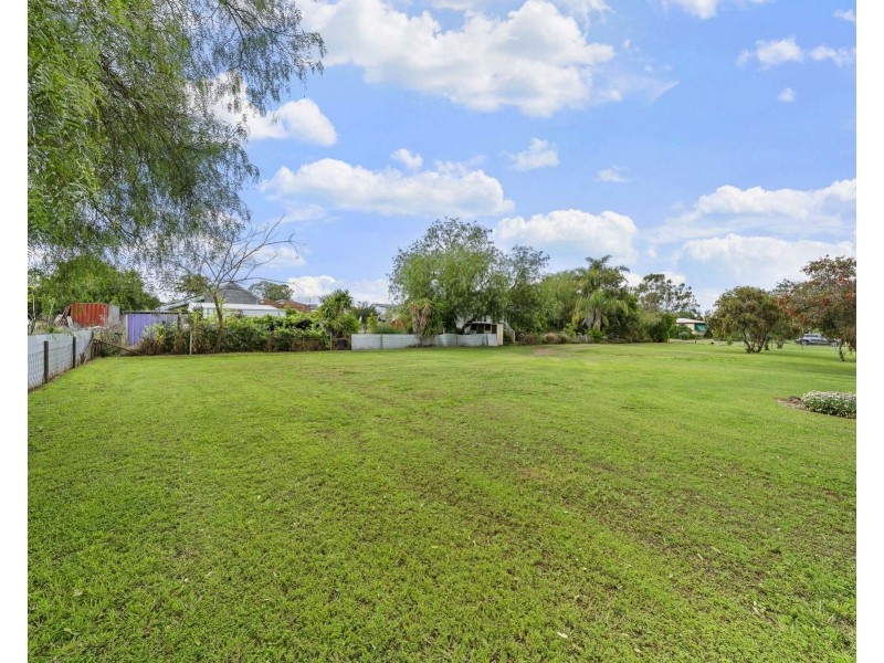 27 Hartwig Street, Goombungee QLD 4354