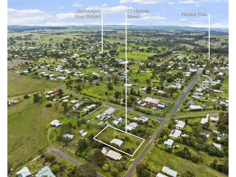 27 Hartwig Street, Goombungee QLD 4354