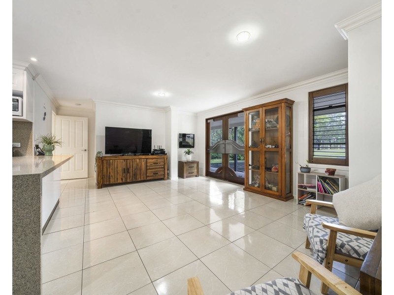 36 Larnook Street, Upper Lockyer QLD 4352