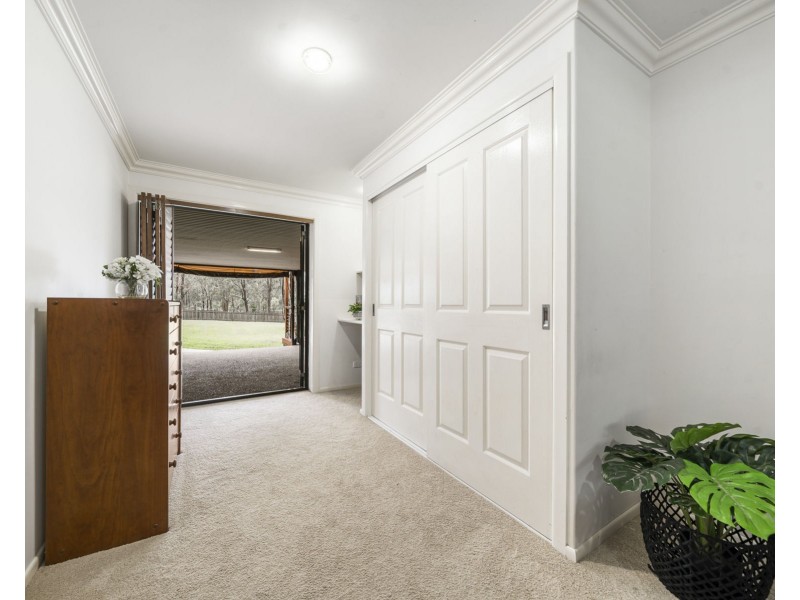 36 Larnook Street, Upper Lockyer QLD 4352