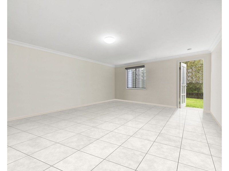 36 Larnook Street, Upper Lockyer QLD 4352