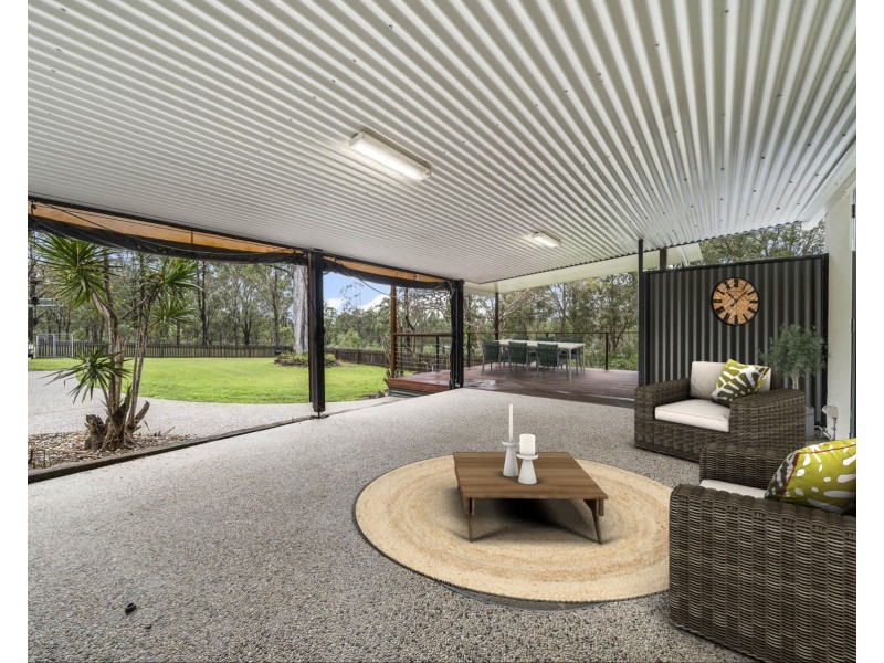 36 Larnook Street, Upper Lockyer QLD 4352