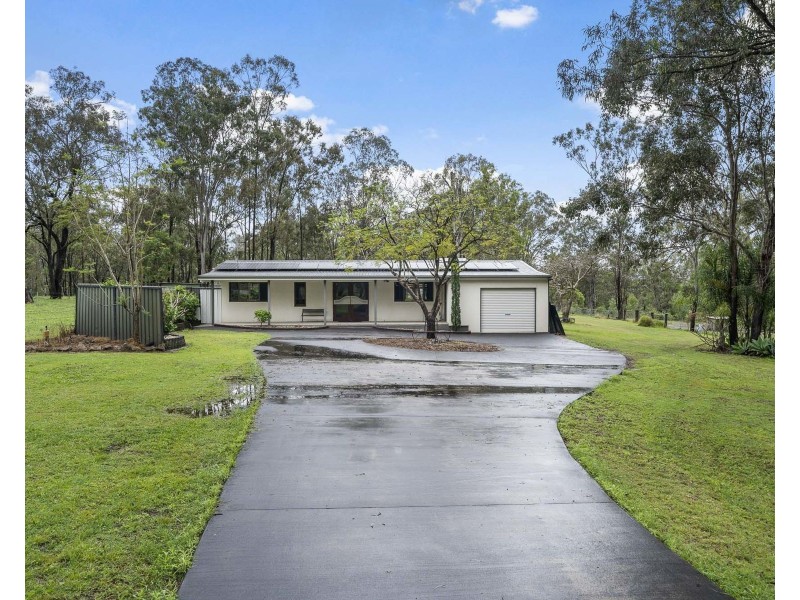 36 Larnook Street, Upper Lockyer QLD 4352