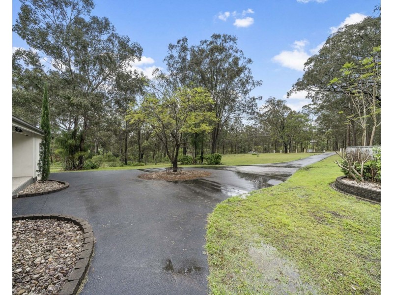 36 Larnook Street, Upper Lockyer QLD 4352