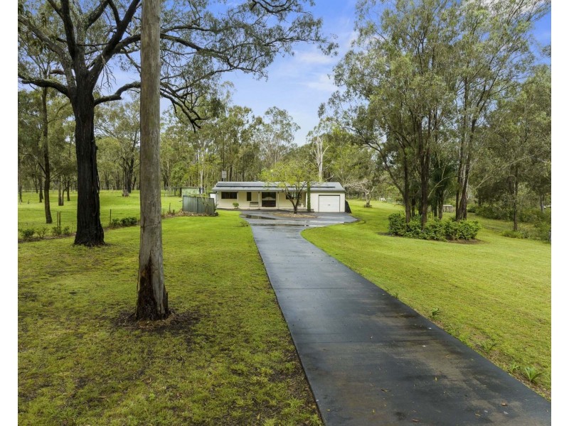 36 Larnook Street, Upper Lockyer QLD 4352