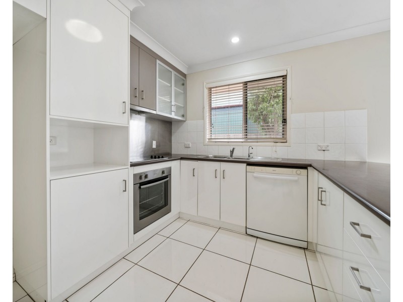 3/11 Gladstone Street, Newtown QLD 4350