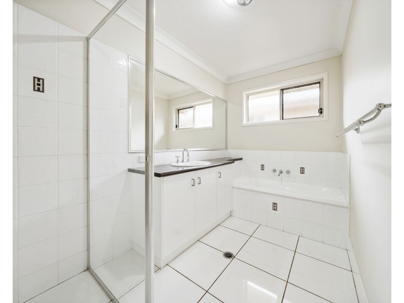 3/11 Gladstone Street, Newtown QLD 4350