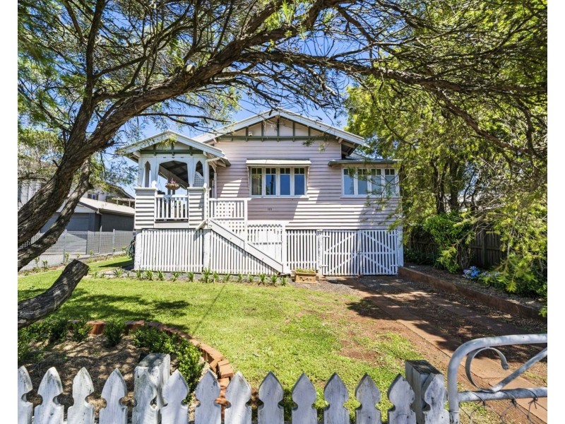 123 West Street, Newtown QLD 4350