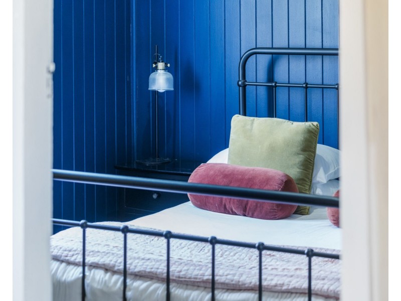 123 West Street, Newtown QLD 4350