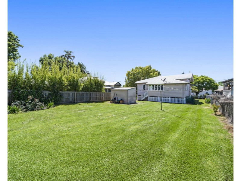 123 West Street, Newtown QLD 4350