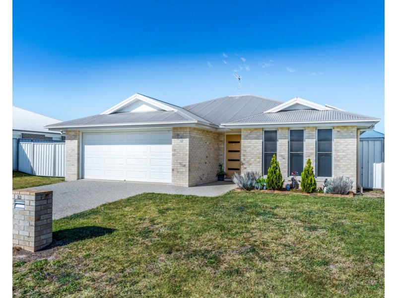 23 Ridge Drive, Cambooya QLD 4358