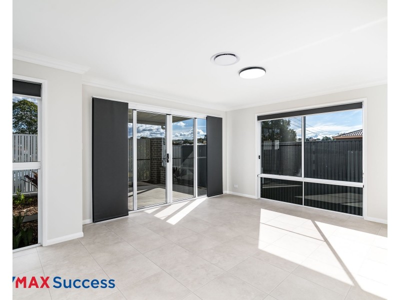 1/12 Kirklees Street, Newtown QLD 4350