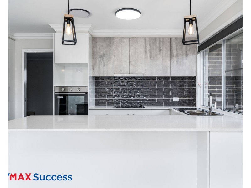 1/12 Kirklees Street, Newtown QLD 4350