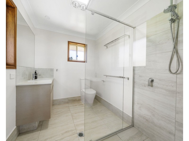 10 Carnation Court, Middle Ridge QLD 4350