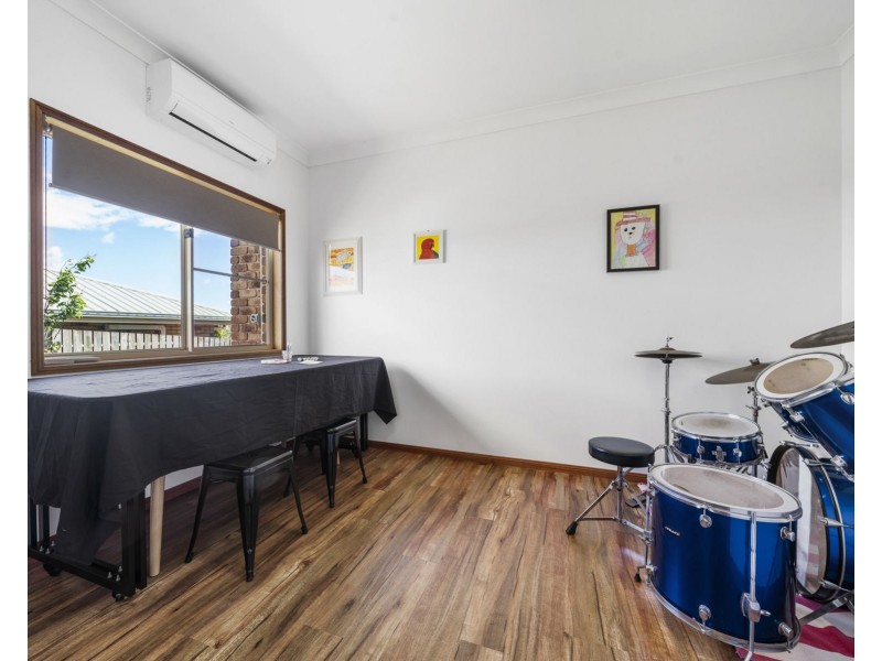 10 Carnation Court, Middle Ridge QLD 4350