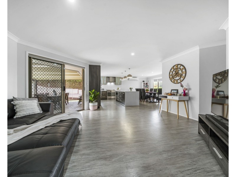 12 Belclaire Drive, Westbrook QLD 4350