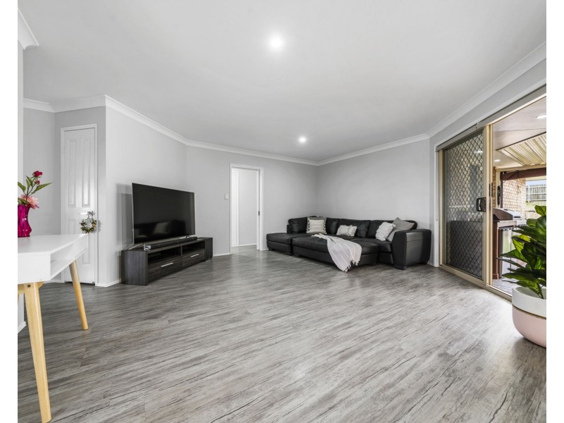 12 Belclaire Drive, Westbrook QLD 4350