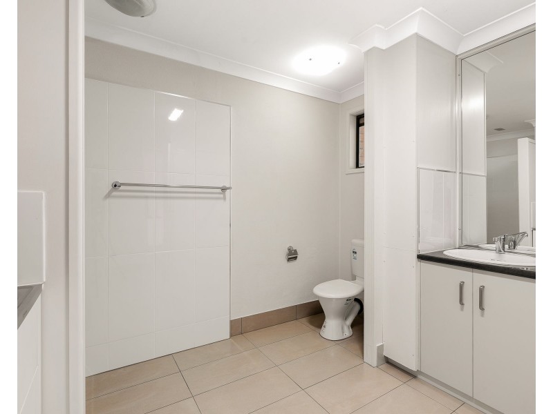 9/14 Mirle Street, Newtown QLD 4350